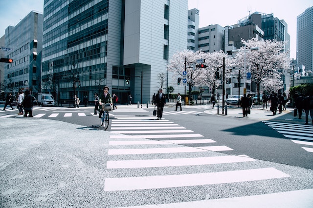 梅州为何勤工俭学对在日本的留学生的职业生涯至关重要？